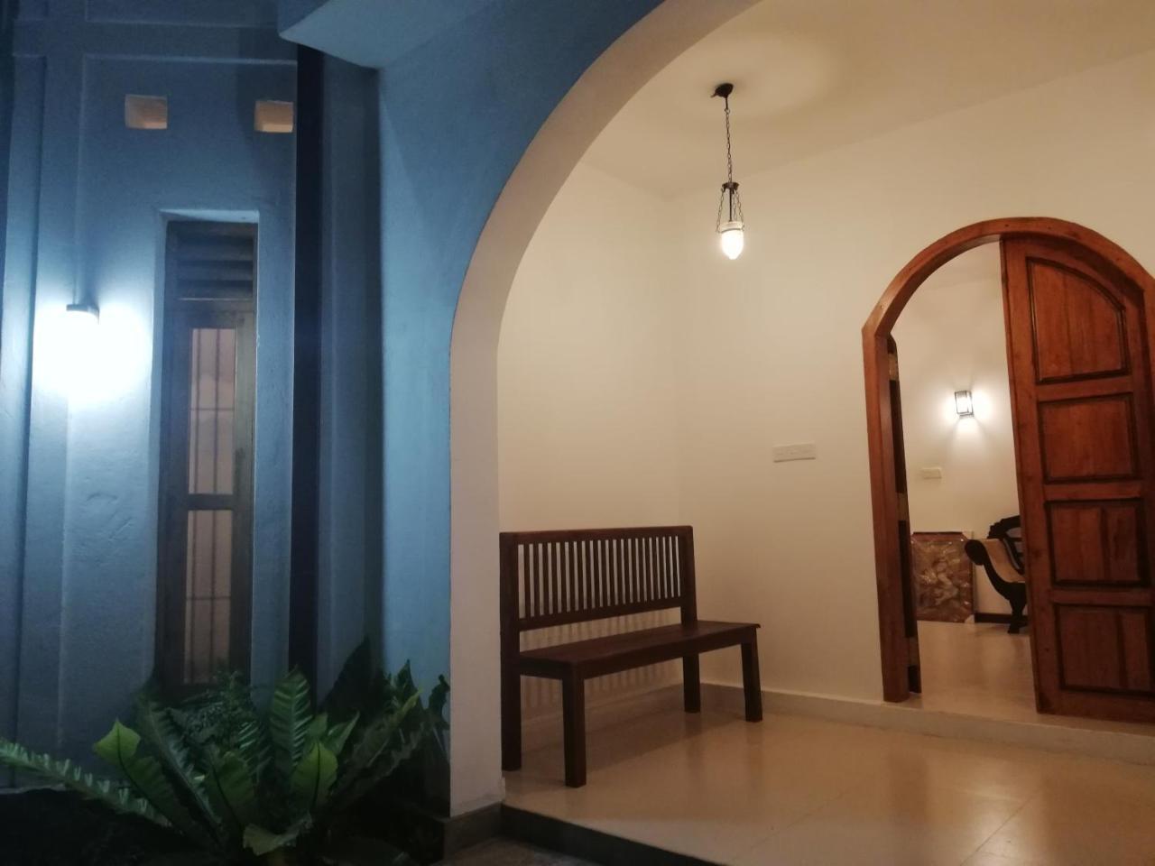 Air Port 5 Minutes Super Clean Upul Bed & Breakfast Negombo Exterior photo