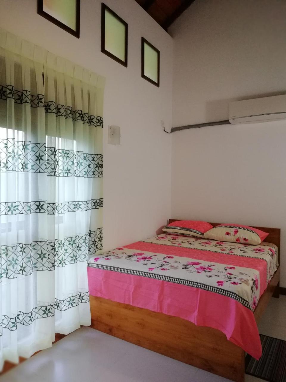 Air Port 5 Minutes Super Clean Upul Bed & Breakfast Negombo Exterior photo